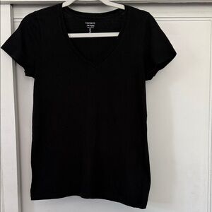 GAP Black V-Neck Short Sleeve Tee
